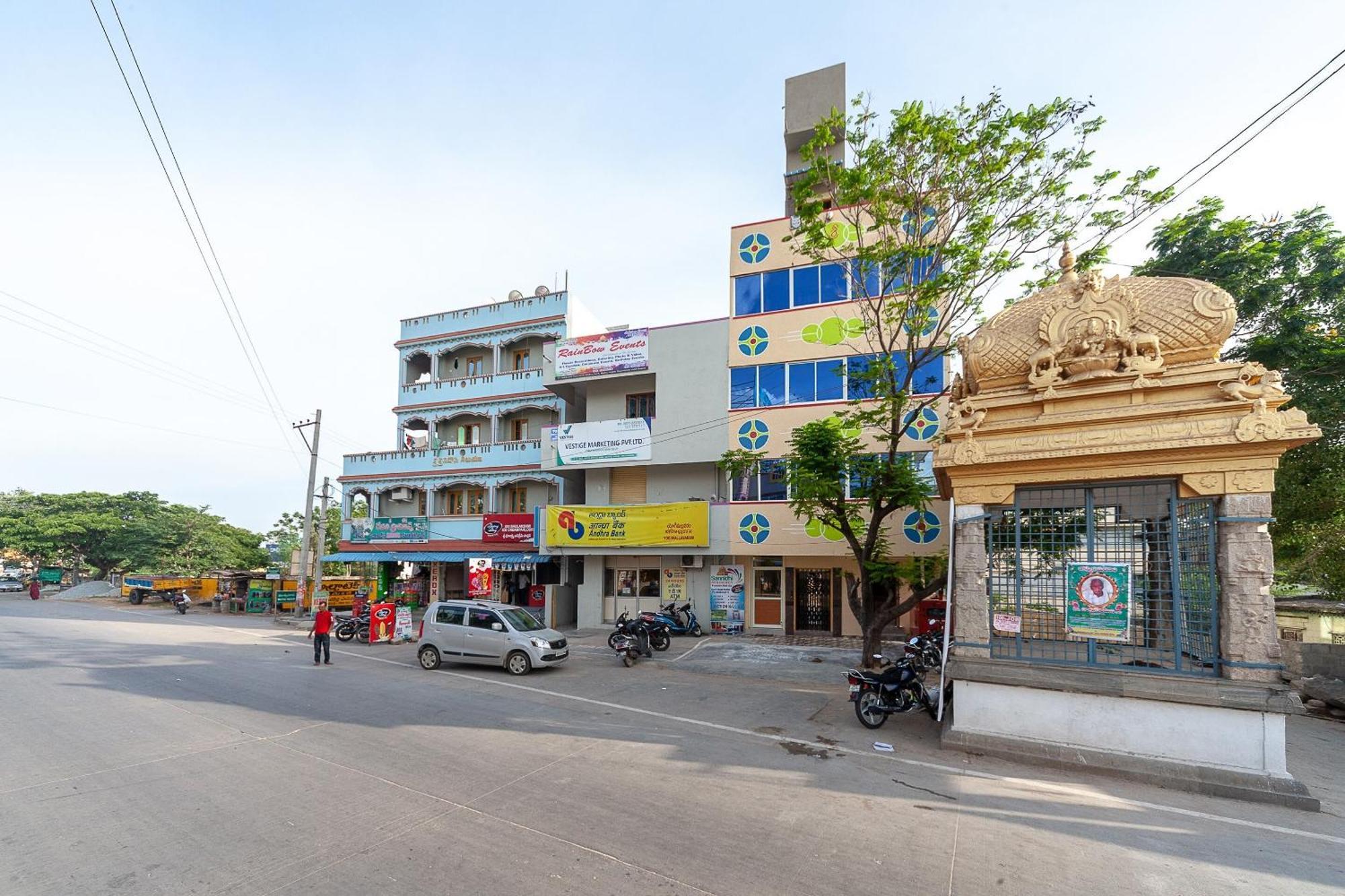 Oyo Hotel Sannidhi Residency Tirupati Zewnętrze zdjęcie